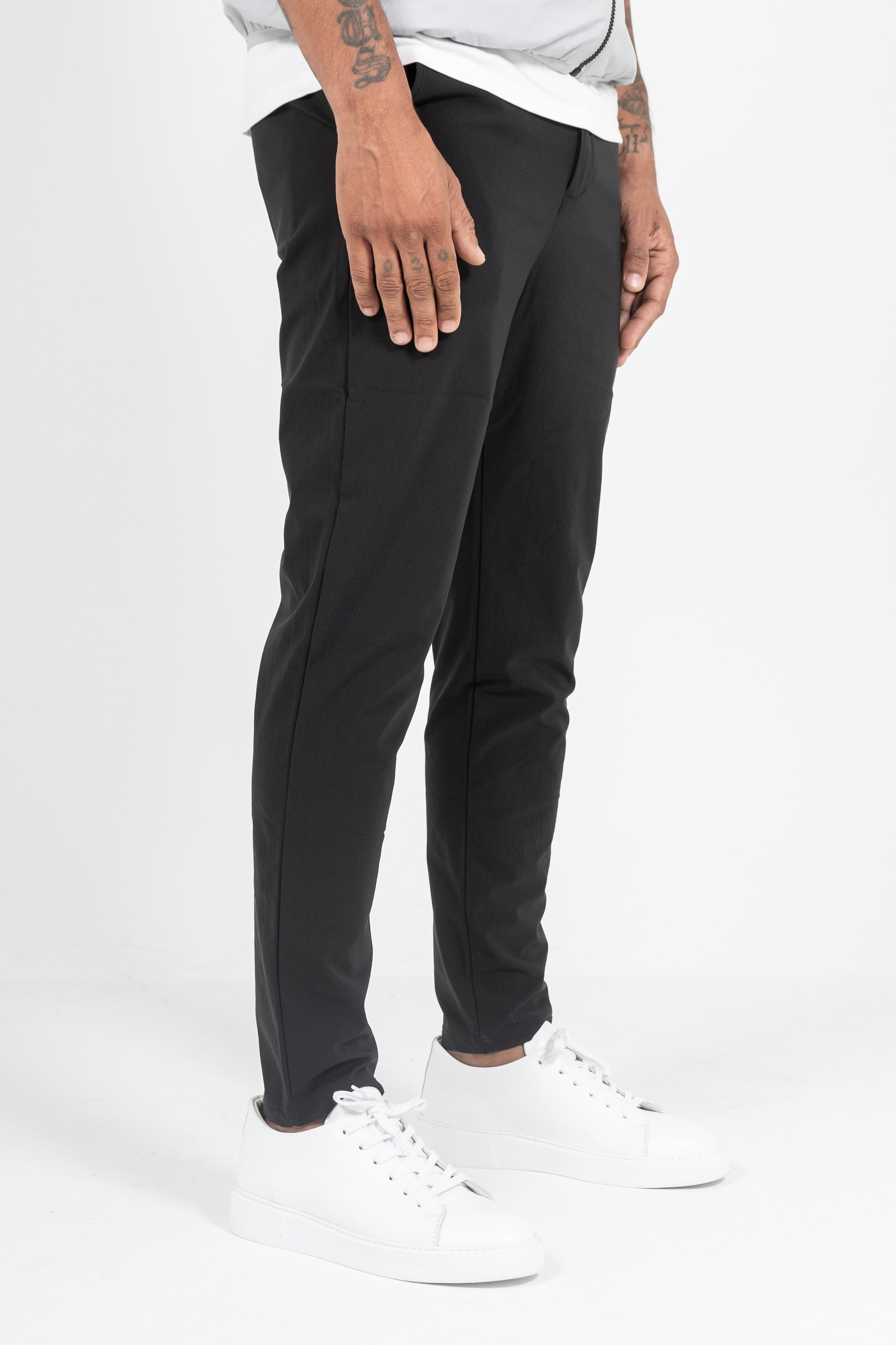 Chino Active Zwart